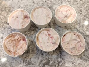 Strawberry ice cream (80)